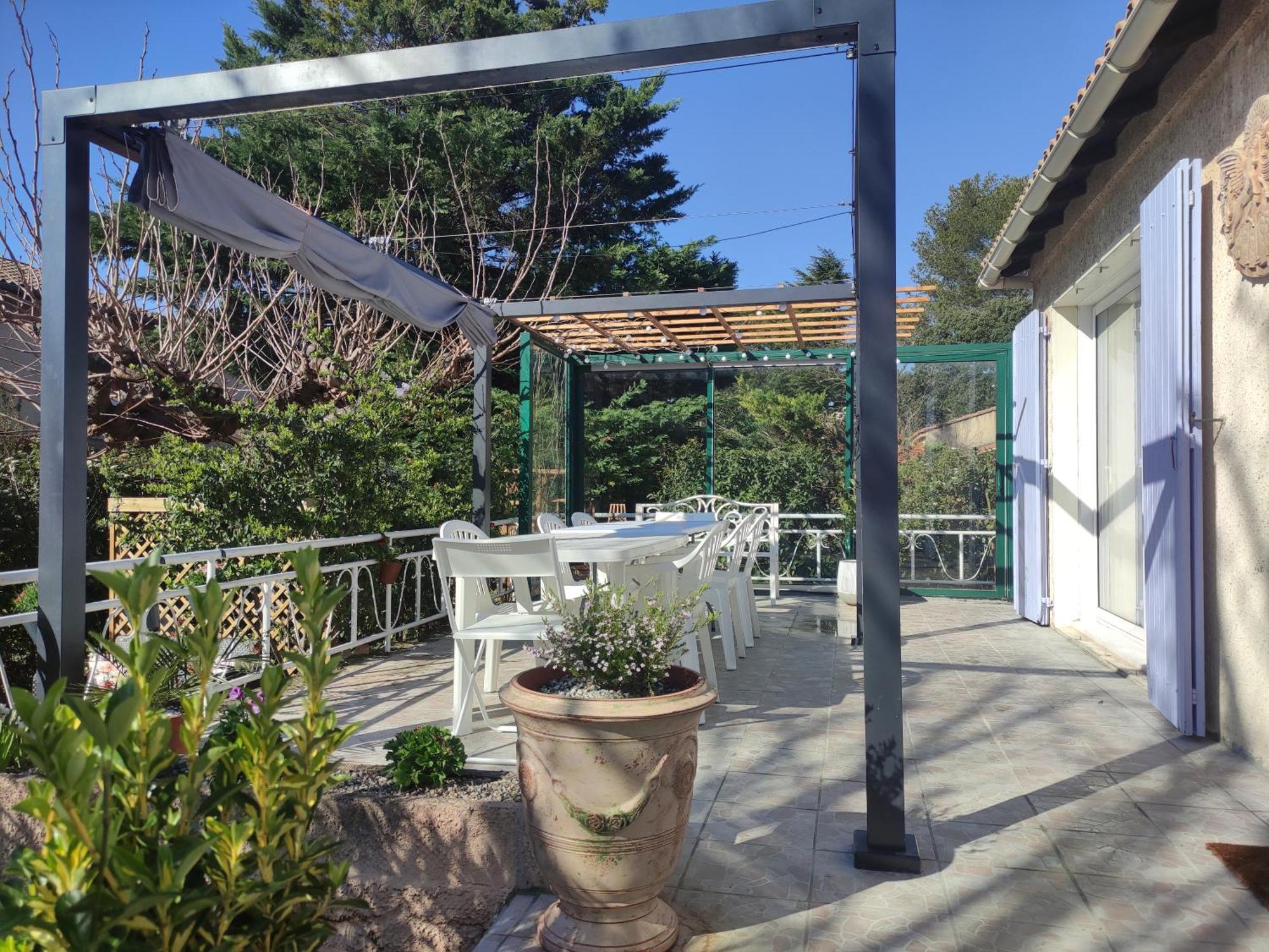 Le Jardin Des Rocailles - Villa 4 Chambres Climatisee Avec Piscine A Deux Pas D'Avignon Villeneuve-lès-Avignon Εξωτερικό φωτογραφία