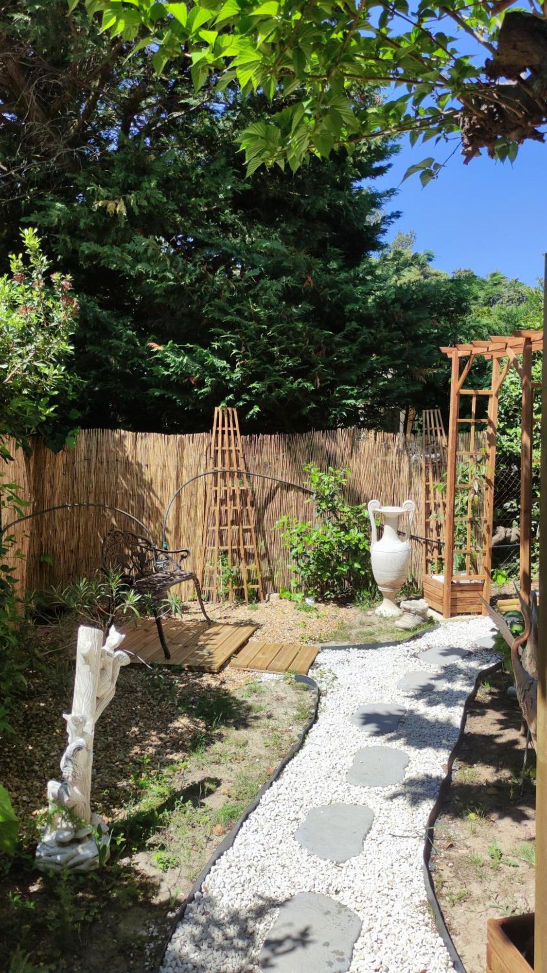 Le Jardin Des Rocailles - Villa 4 Chambres Climatisee Avec Piscine A Deux Pas D'Avignon Villeneuve-lès-Avignon Εξωτερικό φωτογραφία